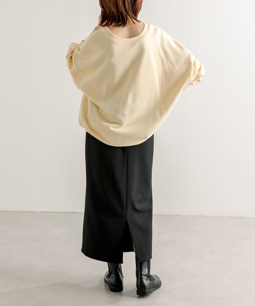 COLLAGE GALLARDAGALANTE(コラージュガリャルダガランテ)の「【OT】前後2WAY/オーバーサイズロゴスウェット(スウェット・レディース・チャコールグレー/グリーン/アイボリー・FREE)」の9枚目の写真