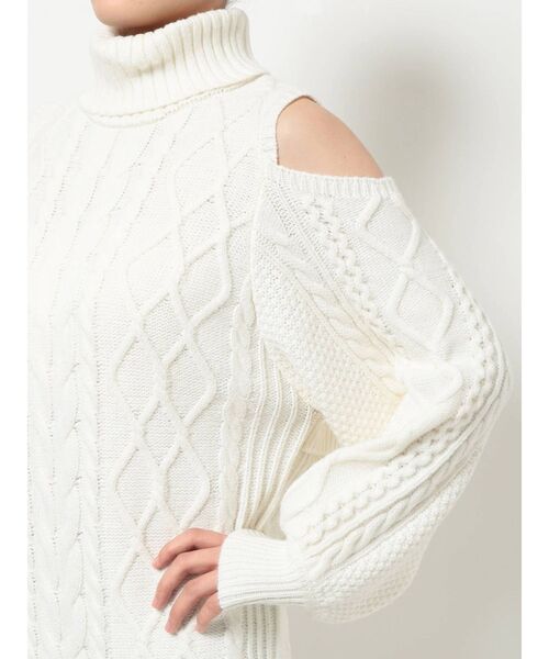 MERCURYDUO（マーキュリーデュオ）の「オープンショルダーケーブルミニワンピース（ワンピース・レディース・ブラック/ダークブラウン/アイボリー・FREE）」の15枚目の写真