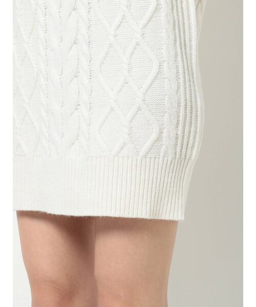 MERCURYDUO（マーキュリーデュオ）の「オープンショルダーケーブルミニワンピース（ワンピース・レディース・ブラック/ダークブラウン/アイボリー・FREE）」の16枚目の写真