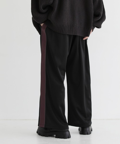 ASTRONOMY（アストロノミー）の「サイドラインワイドトラックパンツ（その他パンツ・メンズ・ブラック/ベージュ/ブラウン/グレー/レッド/ブルー・S/M/L/XL）」の8枚目の写真