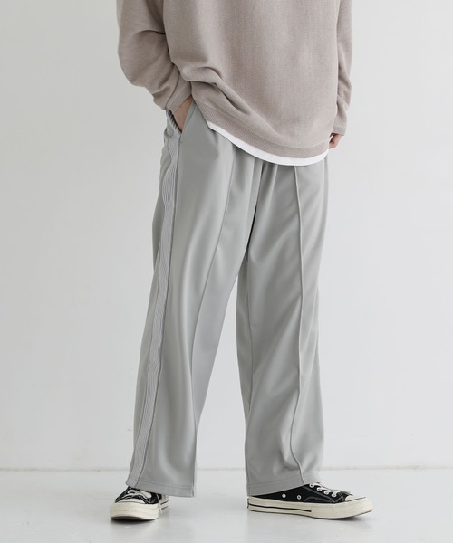 ASTRONOMY（アストロノミー）の「サイドラインワイドトラックパンツ（その他パンツ・メンズ・ブラック/ベージュ/ブラウン/グレー/レッド/ブルー・S/M/L/XL）」の13枚目の写真