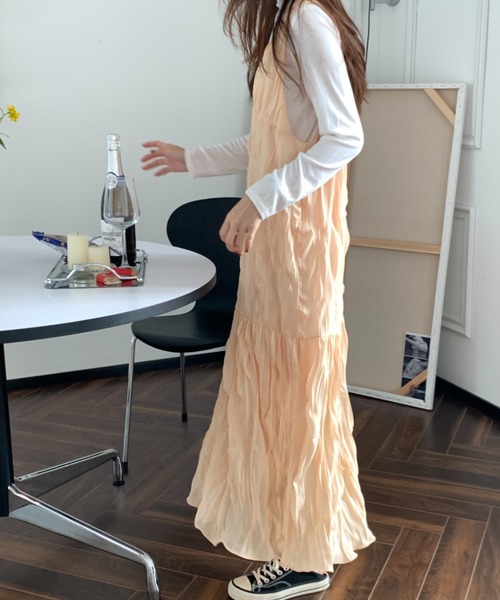 ECLIN(エクラン)の「ワッシャーシフォンキャミソールワンピース(ワンピース・レディース・ホワイト/ブラック/ベージュ・M/L)」の3枚目の写真