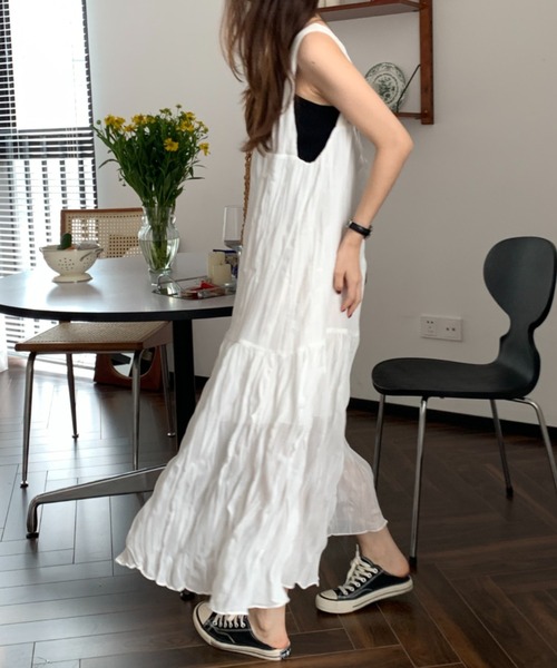 ECLIN(エクラン)の「ワッシャーシフォンキャミソールワンピース(ワンピース・レディース・ホワイト/ブラック/ベージュ・M/L)」の11枚目の写真