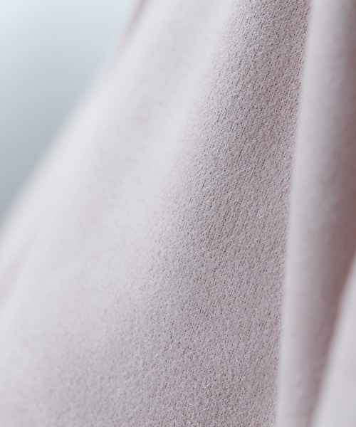 miclat（ミクラ）の「大きいサイズ スウェードポンチショート丈プルオーバー miclat（スウェット・レディース・チャコールグレー/ピンク系・LL/3L/4L/L）」の4枚目の写真