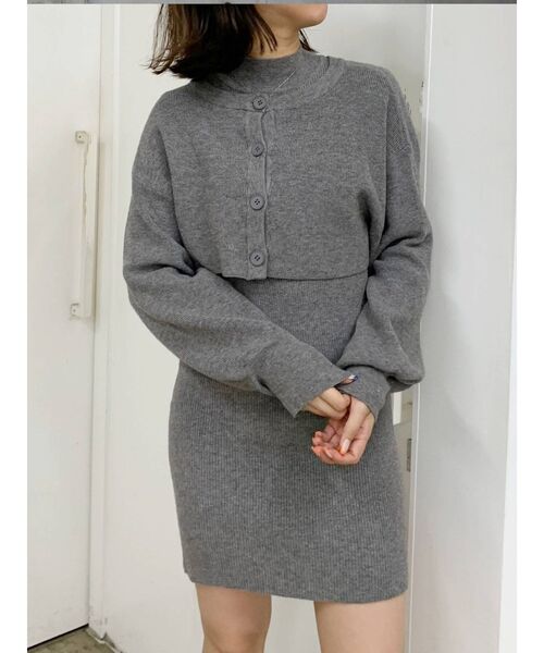 EVRIS（エヴリス）の「【カーディガンSET】レイヤードニットミニワンピース（ワンピース・レディース・ブラック/ベージュ/グレー/ブルー・FREE）」の22枚目の写真