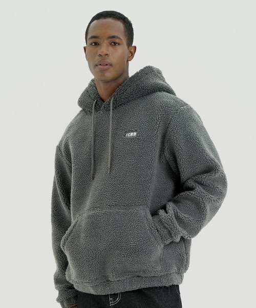 FCMM（エフシーエムエム）の「WARM UP DUMBLE FLEECE HOODIE/ウォームアップダンブルフリースフーディー（パーカー・メンズ・ベージュ/グレー/ブラック・MEDIUM/LARGE）」の3枚目の写真