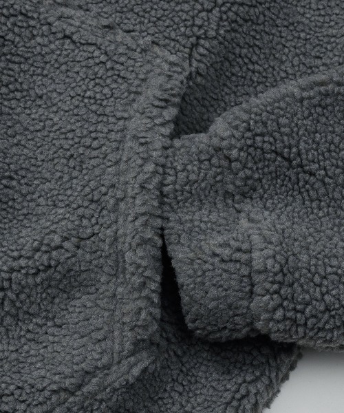 FCMM（エフシーエムエム）の「WARM UP DUMBLE FLEECE HOODIE/ウォームアップダンブルフリースフーディー（パーカー・メンズ・ベージュ/グレー/ブラック・MEDIUM/LARGE）」の21枚目の写真