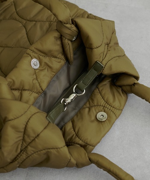 DISCOAT（ディスコート）の「【軽量・大容量/WEB限定】ボンディングトートバッグ（トートバッグ・レディース・ホワイト/ブラック/カーキ・FREE）」の20枚目の写真