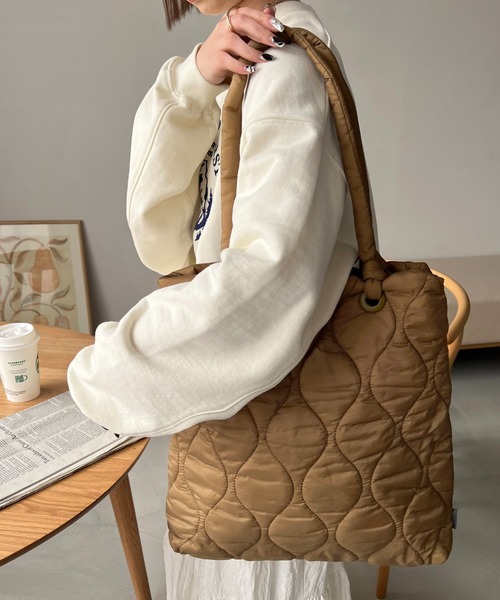 DISCOAT（ディスコート）の「【軽量・大容量/WEB限定】ボンディングトートバッグ（トートバッグ・レディース・ホワイト/ブラック/カーキ・FREE）」の5枚目の写真