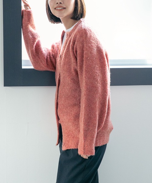 NANO universe（ナノユニバース）の「LB.04/起毛ブークレ クルーネックワイドカーディガン（カーディガン/ボレロ・レディース・ライトグレー/サーモンピンク/ネイビー・FREE）」の8枚目の写真
