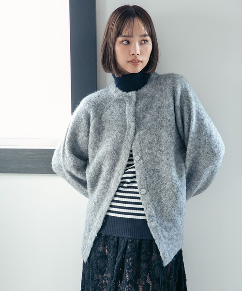 NANO universe（ナノユニバース）の「LB.04/起毛ブークレ クルーネックワイドカーディガン（カーディガン/ボレロ・レディース・ライトグレー/サーモンピンク/ネイビー・FREE）」の4枚目の写真
