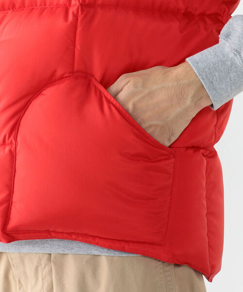 SIERRA DESIGNS（シェラデザイン）の「SIERRA DESIGNS × BEAMS PLUS / 別注 DOWN VEST（ベスト・メンズ・レッド/ブルー・LARGE/X-LARGE/SMALL/MEDIUM）」の7枚目の写真
