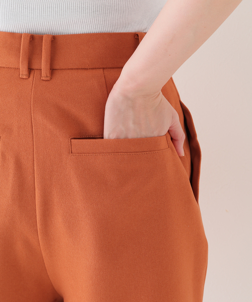 Spick & Span（スピックアンドスパン）の「PEサージストレッチショートパンツ（その他パンツ・レディース・ベージュ/オレンジ/ブラック・36/38）」の14枚目の写真