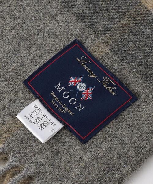 green label relaxing（グリーンレーベルリラクシング）の「＜MOON＞タータンチェック マフラー -ユニセックス-（マフラー・メンズ・ネイビー/オレンジ/グレー/ナチュラル・FREE）」の9枚目の写真