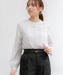 ピンタックブラウス