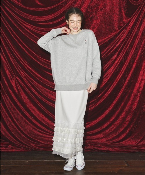 MIRO AMURETTE（ミロアミュレット）の「niwatori over sweat/刺繍入りオーバースウェット（スウェット・レディース・グレー・FREE）」の11枚目の写真