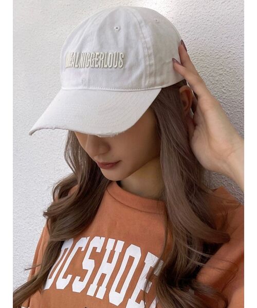 GYDA(ジェイダ)の「UNREAL NICGERLOUS clash キャップ(キャップ・レディース・オフホワイト/ブラック・FREE)」の7枚目の写真