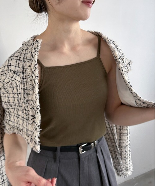 EPIMI E'PIMMY（エピミエピミー）の「カップ付きアメスリキャミソール（キャミソール・レディース・ベージュ/オートミール/オフホワイト/ブラック/オリーブ・MEDIUM）」の5枚目の写真