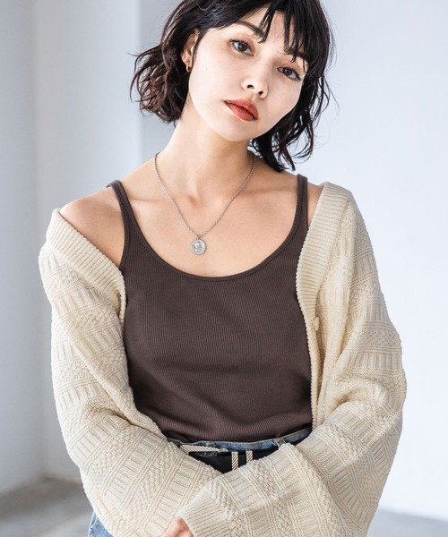 PAGEBOY（ページボーイ）の「シームレススキニーリブタンク（タンクトップ・レディース・ブラック/オフホワイト/チャコールグレー/ブルー/オレンジ・FREE）」の3枚目の写真