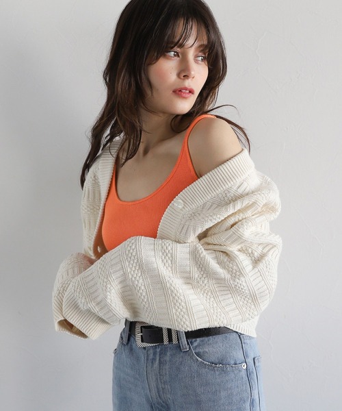 PAGEBOY（ページボーイ）の「シームレススキニーリブタンク（タンクトップ・レディース・ブラック/オフホワイト/チャコールグレー/ブルー/オレンジ・FREE）」の10枚目の写真