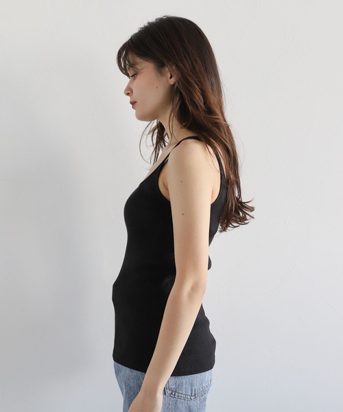 PAGEBOY（ページボーイ）の「シームレススキニーリブタンク（タンクトップ・レディース・ブラック/オフホワイト/チャコールグレー/ブルー/オレンジ・FREE）」の15枚目の写真