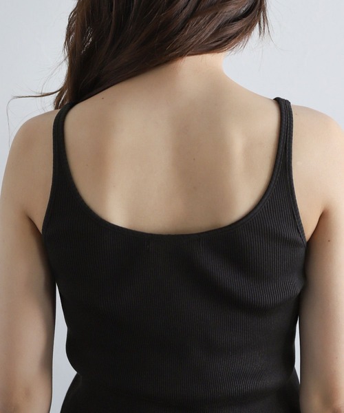 PAGEBOY（ページボーイ）の「シームレススキニーリブタンク（タンクトップ・レディース・ブラック/オフホワイト/チャコールグレー/ブルー/オレンジ・FREE）」の18枚目の写真