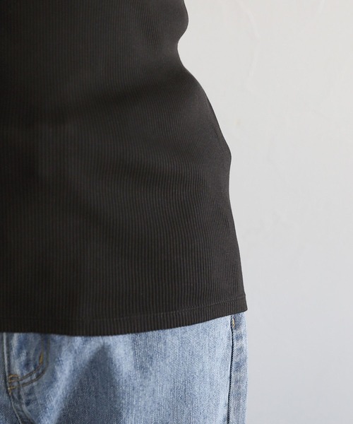 PAGEBOY（ページボーイ）の「シームレススキニーリブタンク（タンクトップ・レディース・ブラック/オフホワイト/チャコールグレー/ブルー/オレンジ・FREE）」の20枚目の写真