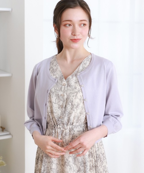 ASTORIA ODIER（アストリアオディール）の「バックレースショートニットカーディガン（カーディガン/ボレロ・レディース・ブラック/ラベンダー/ホワイト/ネイビー/ブラウン・LARGE/MEDIUM/SMALL）」の8枚目の写真