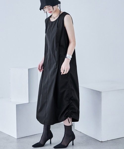 Fashion Letter（ファッションレター）の「サイドシャーリング ノースリーブワンピース（ワンピース・レディース・オフホワイト/イエロー/ブラック・M）」の2枚目の写真