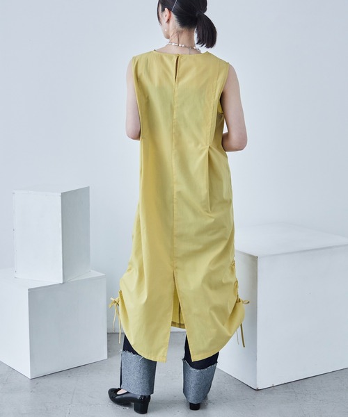 Fashion Letter（ファッションレター）の「サイドシャーリング ノースリーブワンピース（ワンピース・レディース・オフホワイト/イエロー/ブラック・M）」の9枚目の写真
