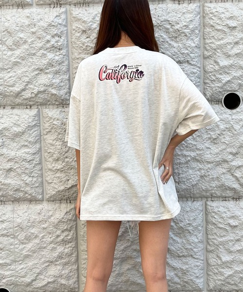 GLAMOROUS JANE(グラマラスジェーン)の「ヴィンテージ風カレッジプリントTシャツ(Tシャツ/カットソー・レディース・オフホワイト/チャコールグレー/ブラック/杢グレー・FREE)」の19枚目の写真