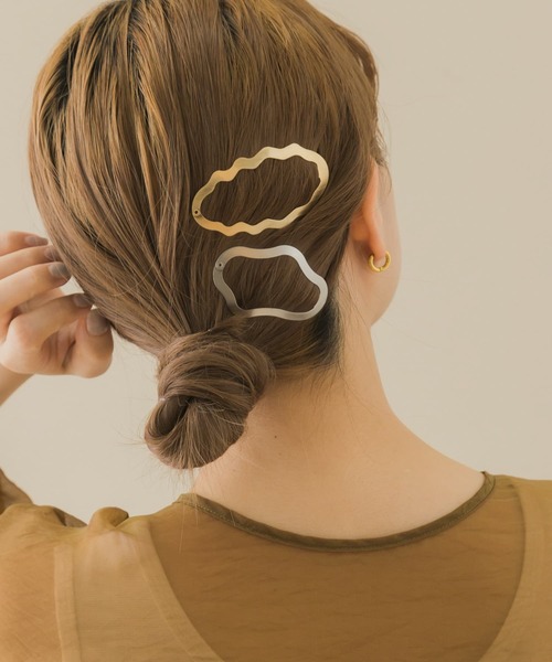 SMELLY(スメリー)の「メタルウェーブ2セットピン(ヘアピン・レディース・ゴールド系その他・-)」の2枚目の写真
