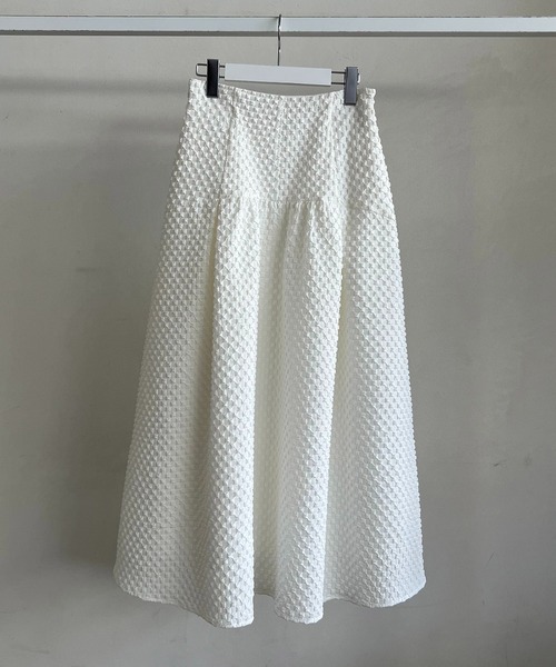 Emma Taylor（エマテイラー）の「ジャガードフレアスカート（スカート・レディース・ホワイト/ブラック・FREE）」の4枚目の写真