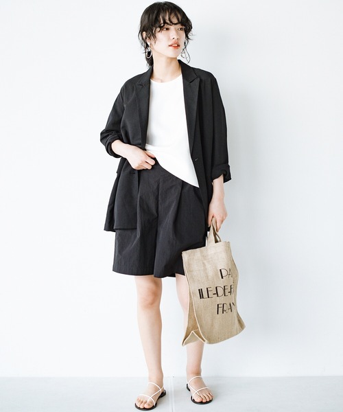 haco!(ハコ)の「サッと羽織ってかっこつく!ジャケット迷子の救世主★無敵の麻混ジャケット(その他アウター・レディース・ブラック/グレイッシュベージュ・MEDIUM/LARGE/X-LARGE/SMALL)」の6枚目の写真