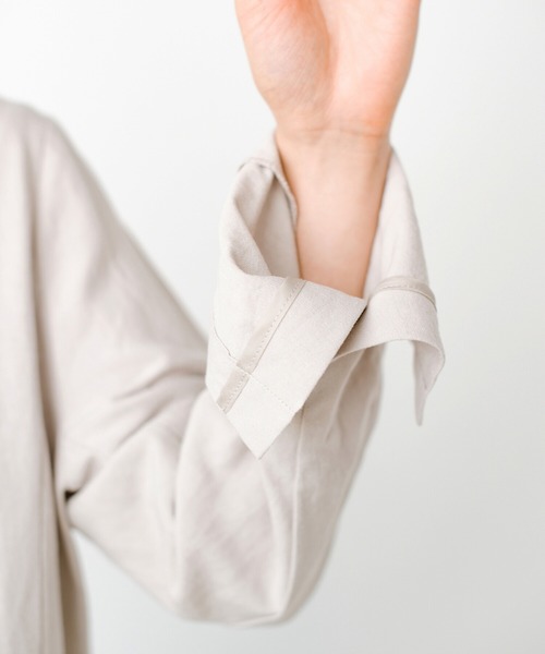 haco!(ハコ)の「サッと羽織ってかっこつく!ジャケット迷子の救世主★無敵の麻混ジャケット(その他アウター・レディース・ブラック/グレイッシュベージュ・MEDIUM/LARGE/X-LARGE/SMALL)」の11枚目の写真