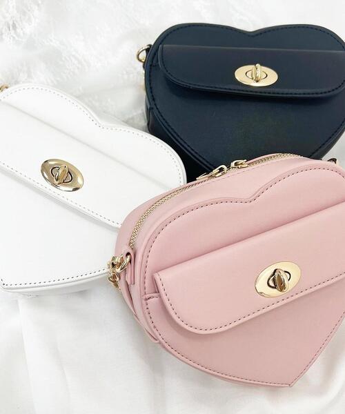 INGNI(イング)の「ハート型ショルダー(ハンドバッグ・レディース・オフホワイト/ブラック/ピンク・ONE SIZE)」の3枚目の写真