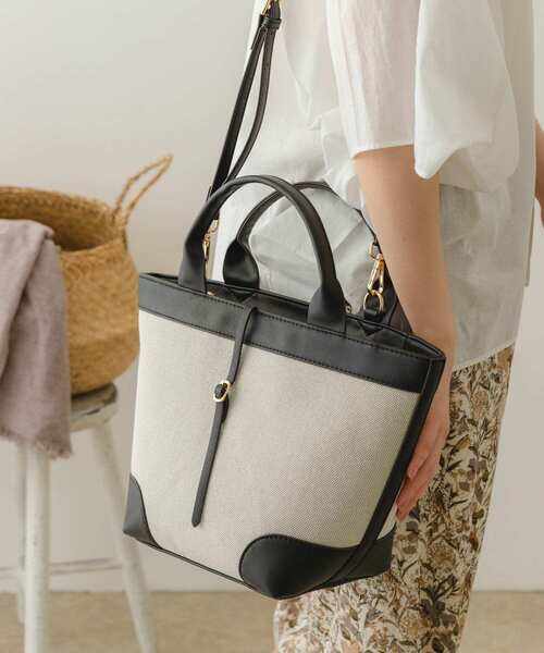 RODE SKO（ロデスコ）の「キャンバスコンビ2WAYバッグ（トートバッグ・レディース・ブラック/キャメル・ONE）」の10枚目の写真