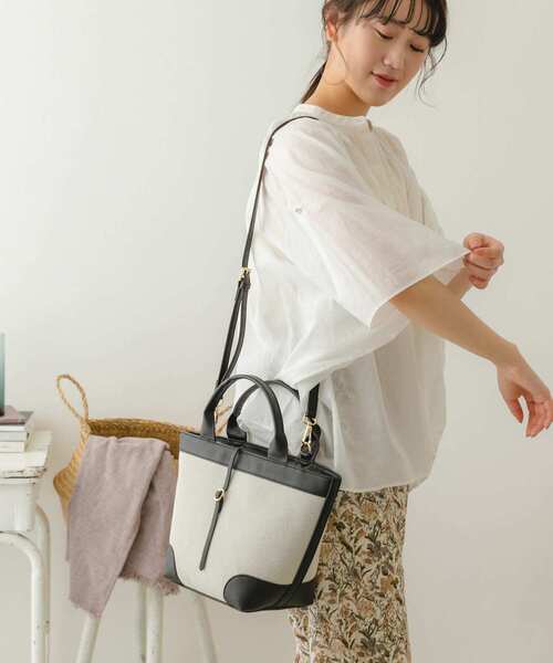 RODE SKO（ロデスコ）の「キャンバスコンビ2WAYバッグ（トートバッグ・レディース・ブラック/キャメル・ONE）」の12枚目の写真