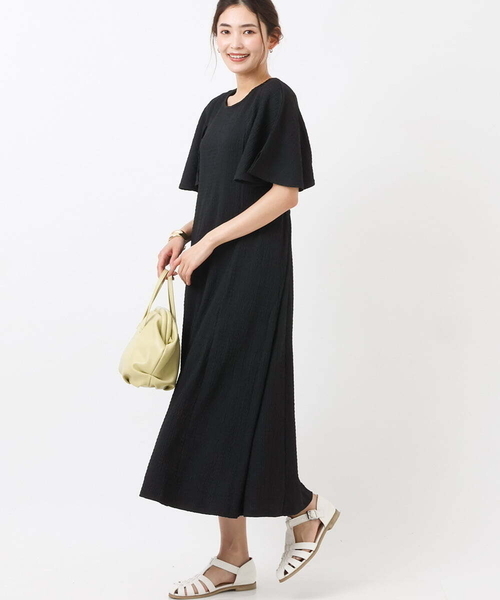 a.v.v（アーヴェヴェ）の「秒映えケープスリーブワンピース（ワンピース・レディース・ライトパープル/クリーム/ブラック・34/42/38/40/36）」の2枚目の写真