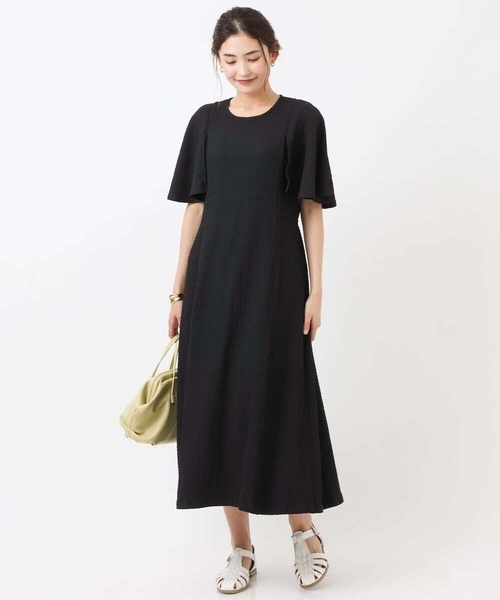 a.v.v（アーヴェヴェ）の「秒映えケープスリーブワンピース（ワンピース・レディース・ライトパープル/クリーム/ブラック・34/42/38/40/36）」の4枚目の写真