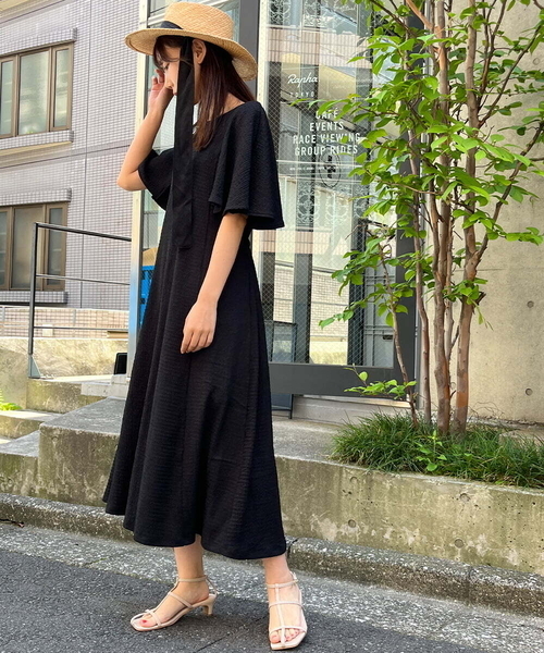 a.v.v（アーヴェヴェ）の「秒映えケープスリーブワンピース（ワンピース・レディース・ライトパープル/クリーム/ブラック・34/42/38/40/36）」の8枚目の写真