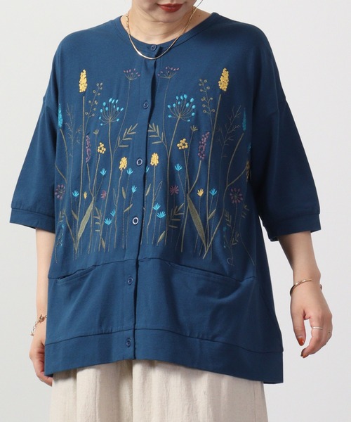 Emago(イマゴ)の「EMAGO 切替え花刺繍 六分袖(カーディガン/ボレロ・レディース・ネイビー/オリーブ系/ブルー・FREE)」の10枚目の写真