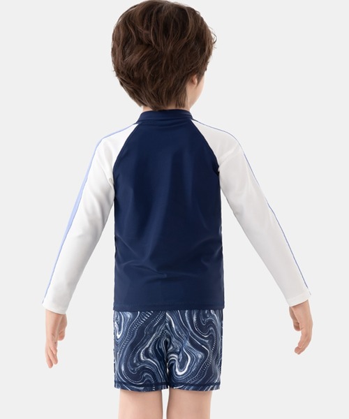 TeddyShop（テディショップ）の「キッズ 長袖プチハイネックラッシュガード+ショートパンツ+キャップ ３点セット（ラッシュガード・キッズ・ネイビー/グリーン系その他/ブルー系その他・120cm/130cm/140cm/90cm/100cm/110cm）」の11枚目の写真