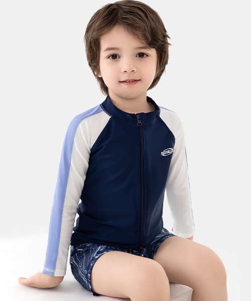 TeddyShop（テディショップ）の「キッズ 長袖プチハイネックラッシュガード+ショートパンツ+キャップ ３点セット（ラッシュガード・キッズ・ネイビー/グリーン系その他/ブルー系その他・120cm/130cm/140cm/90cm/100cm/110cm）」の12枚目の写真