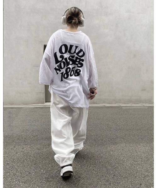YACA(ヤーカ)の「logo print sheer tshirt/ロゴプリントシアーTシャツ(Tシャツ/カットソー・レディース・ホワイト/ブラック・FREE)」の5枚目の写真