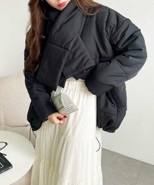 GeeRA（ジーラ）の「ストール付ノーカラーフェイクダウンコート（ダウンジャケット/コート・レディース・アイボリー/ブラック・MEDIUM）」の22枚目の写真