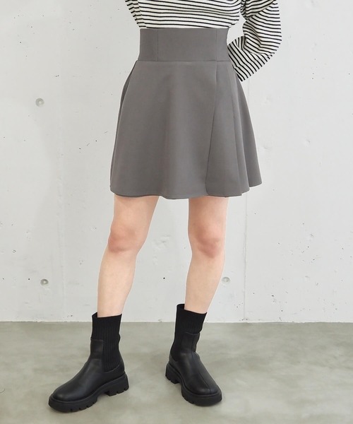 tiptop(ティップトップ)の「【web限定2サイズ展開】アシメプリーツスカパン(スカート・レディース・アイボリー/ダークグレー/ブラック・S/M)」の16枚目の写真