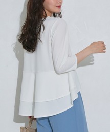 バックフレアデザインTブラウス