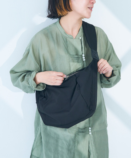 macaroni edge（マカロニエッジ）の「〈macaroni edge/マカロニエッジ〉ナイロン ショルダーバッグ（ショルダーバッグ・メンズ・ピンク/グリーン/ブルー/アイボリー/ブラック/ベージュ・ONE SIZE）」の3枚目の写真