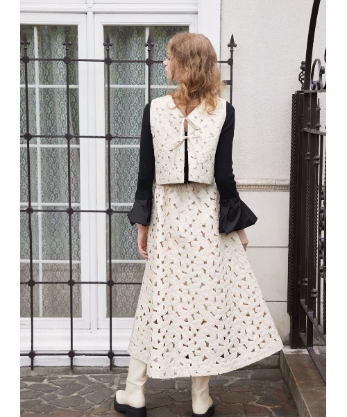 COEL（コエル）の「フラワーキルティングベスト（ベスト）」 - WEAR